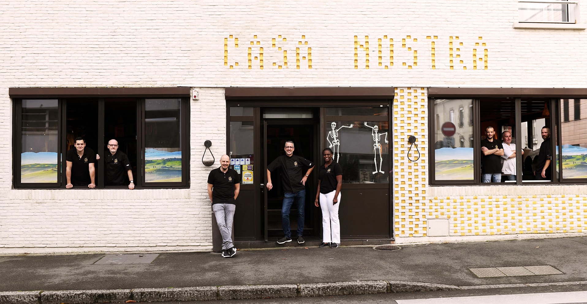 L'équipe de la Casa Nostra pizzeria à Brest